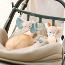 MAXI-COSI HANGER, Pram toy, Luna & Axel, groen/bruin, textiel, +muziek, vanaf 0 maand