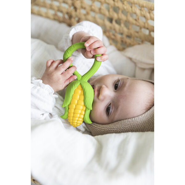 Oli&Carol | Bijtspeelgoed en Rammelaar Corn Rattle Toy