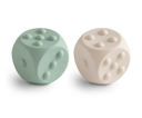 Mushie | Educatief Speelgoed Press Toy Dice Cambridge Blue/Shifting Sand